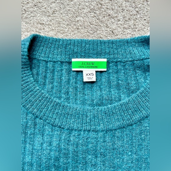 J. Crew 100% Cashmere Long Sleeved Top - Picture 3 of 3